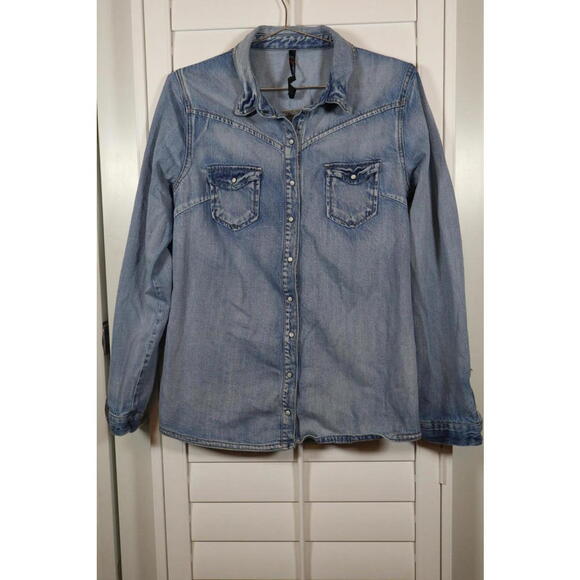 FB Sister Tops - FB Sister denim top with button snaps in Canal‎ Blue size Large
